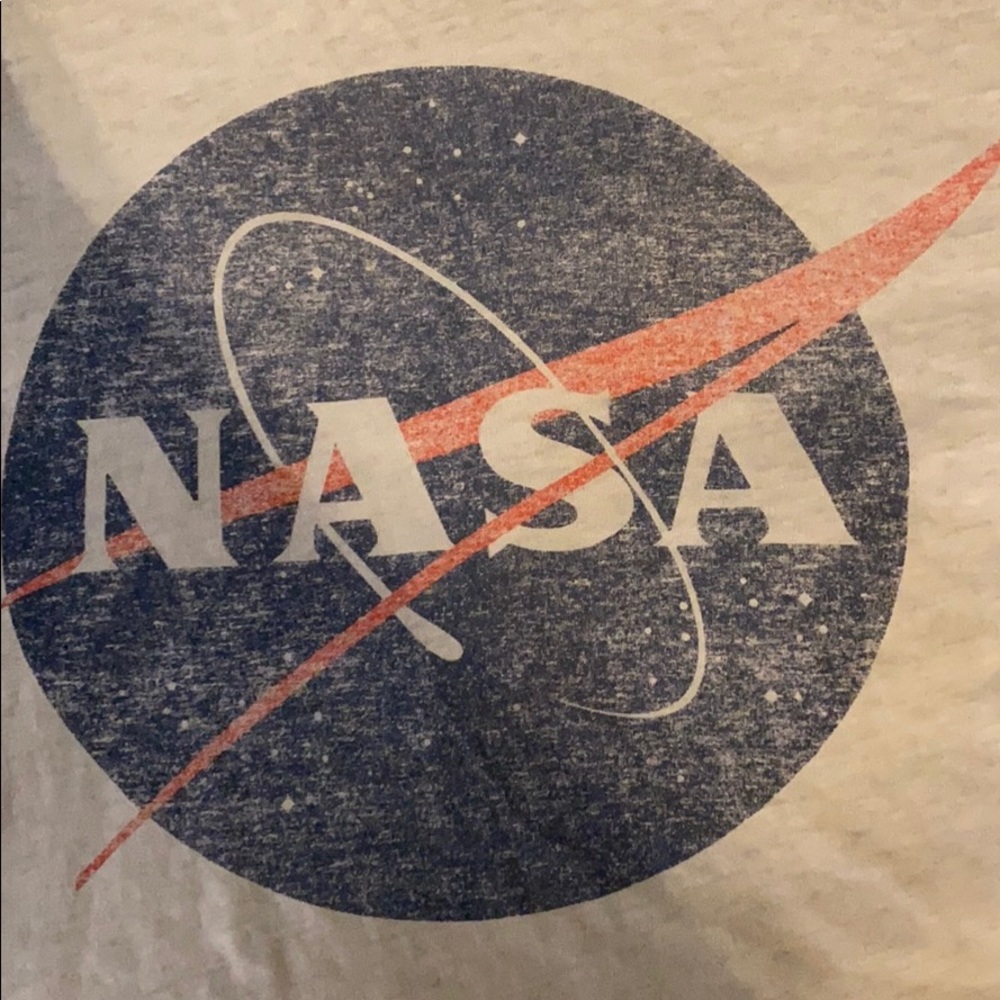 t-shirt - Picture 2 of 3